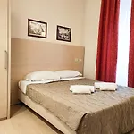 ゲストハウス House 4*