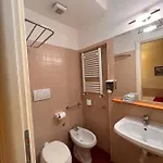 ゲストハウス House 4*