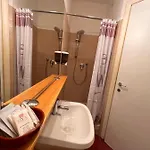 House ゲストハウス 4*
