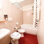 ゲストハウス House 4*