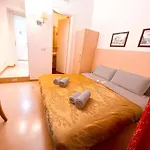ゲストハウス House