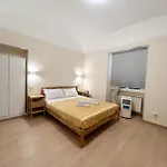 House ゲストハウス