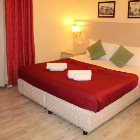 Pensión House 4*