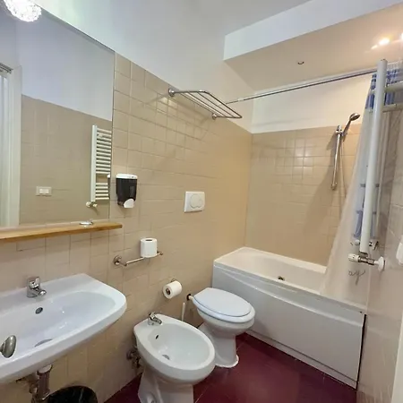 House 4*