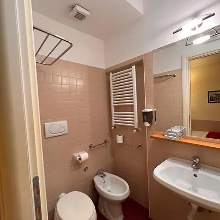 게스트하우스 House 4*