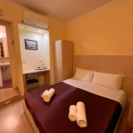House 4*